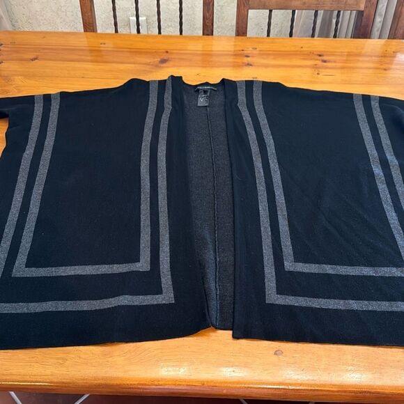 White House Black Market Ruana Wrap - Picture 9 of 15